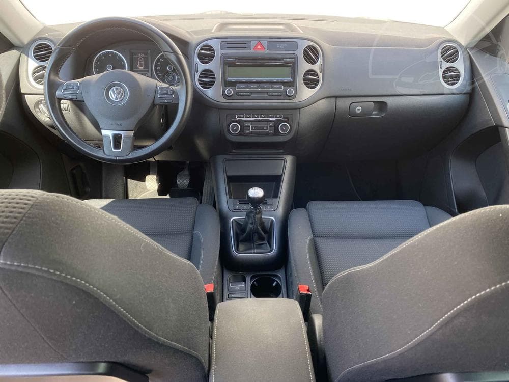 2011 Volkswagen TIGUAN - 8