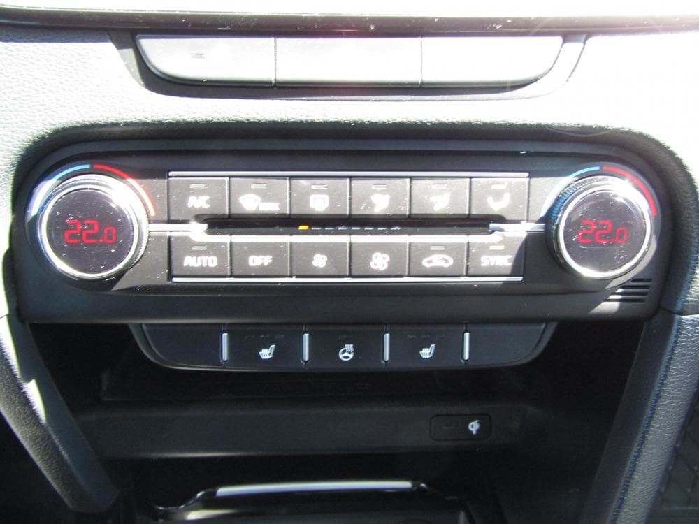 2023 Kia XCEED - 25