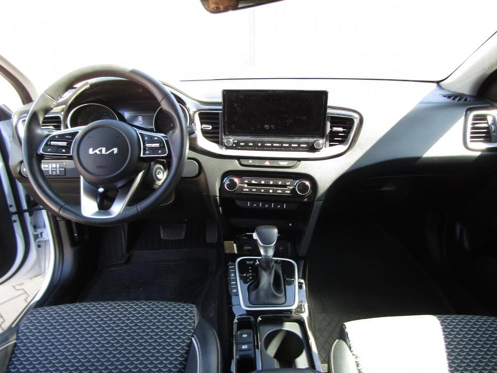 2023 Kia XCEED - 15