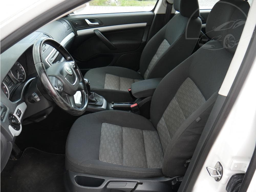 2012 Škoda OCTAVIA - 17