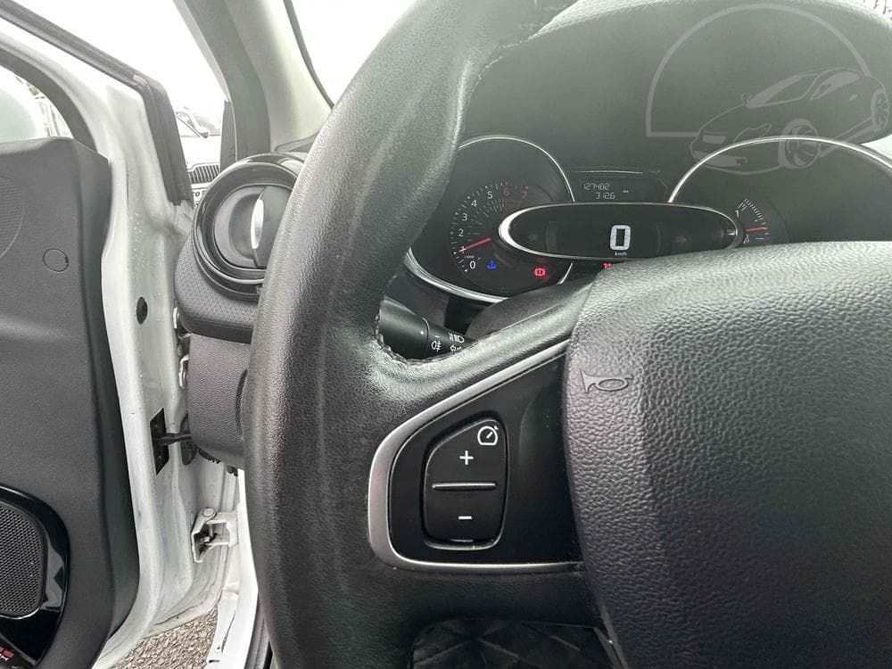 2016 Renault CLIO - 15