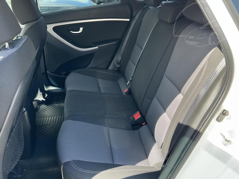 2012 Hyundai i30 - 10