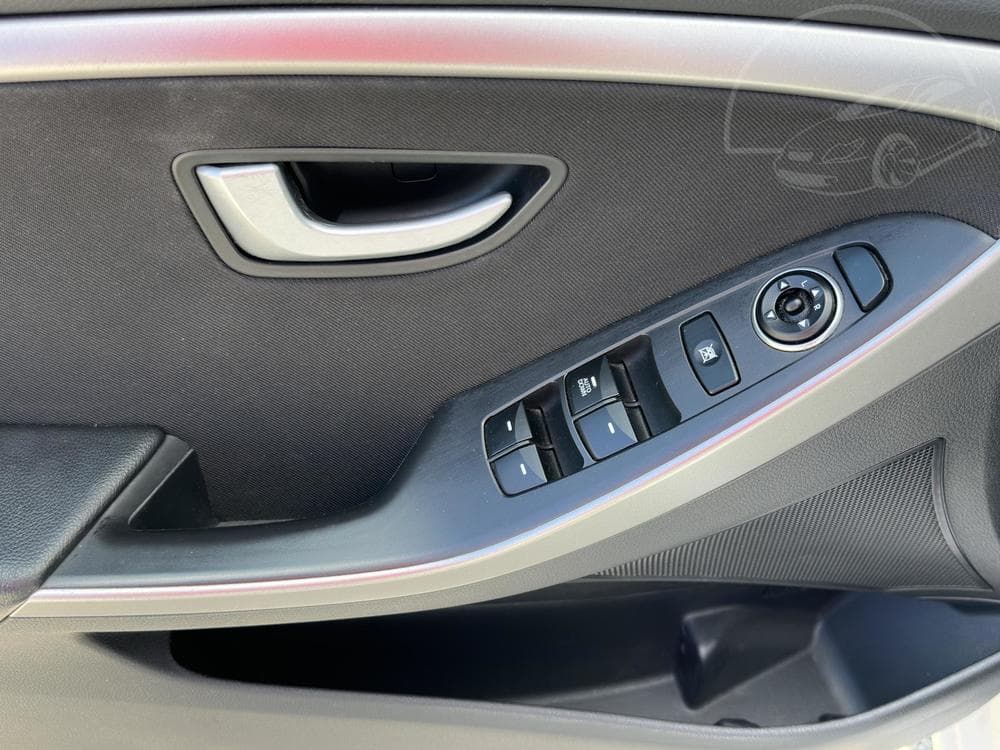 2012 Hyundai i30 - 11