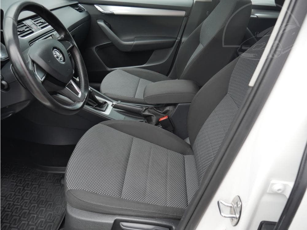 2015 Škoda OCTAVIA - 9