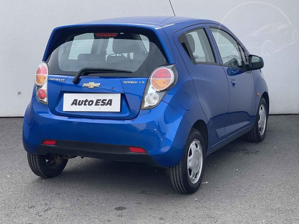 2011 Chevrolet SPARK - 4