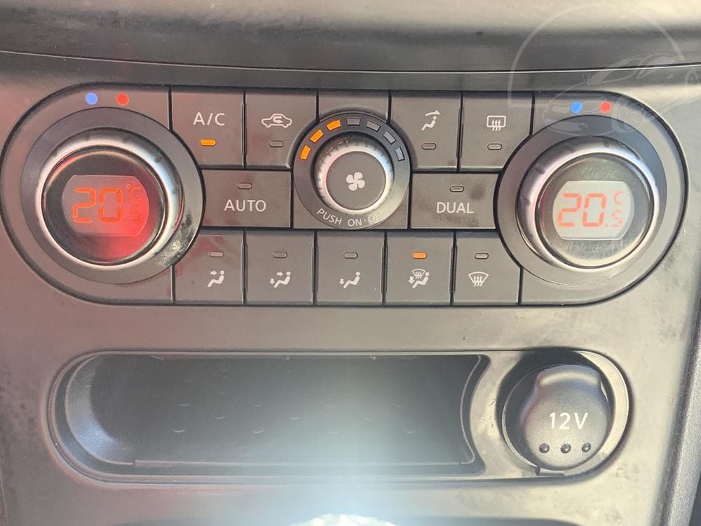 2013 Nissan QASHQAI - 17