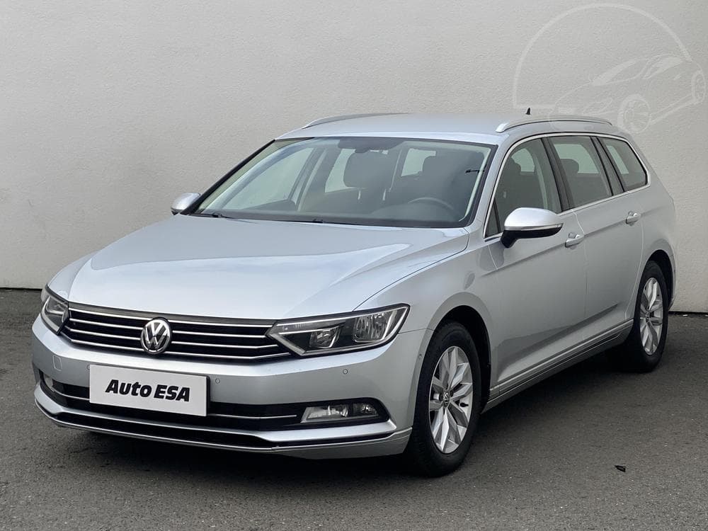 2016 Volkswagen PASSAT - 11