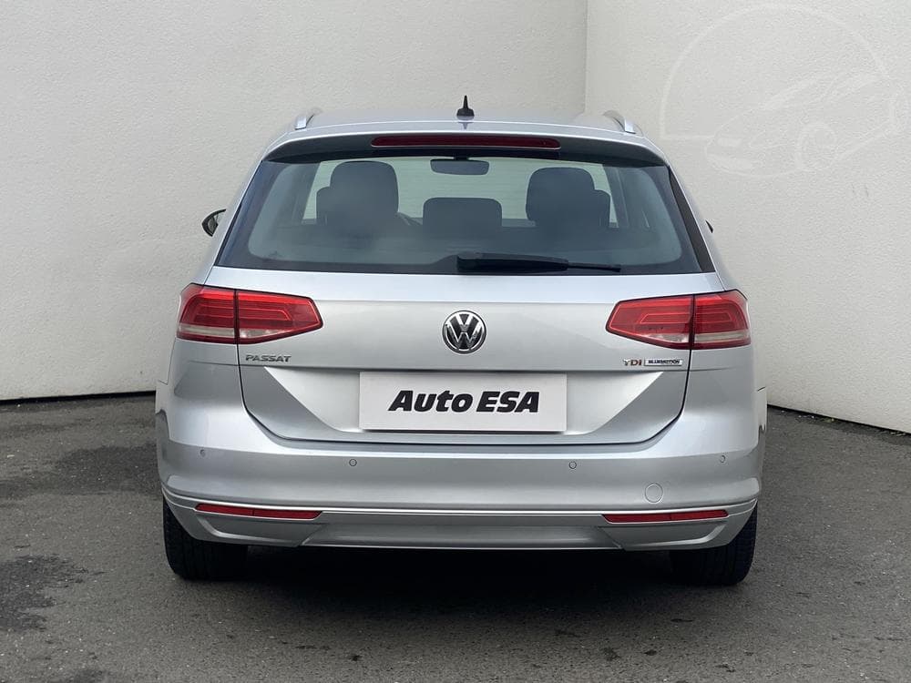2016 Volkswagen PASSAT - 21