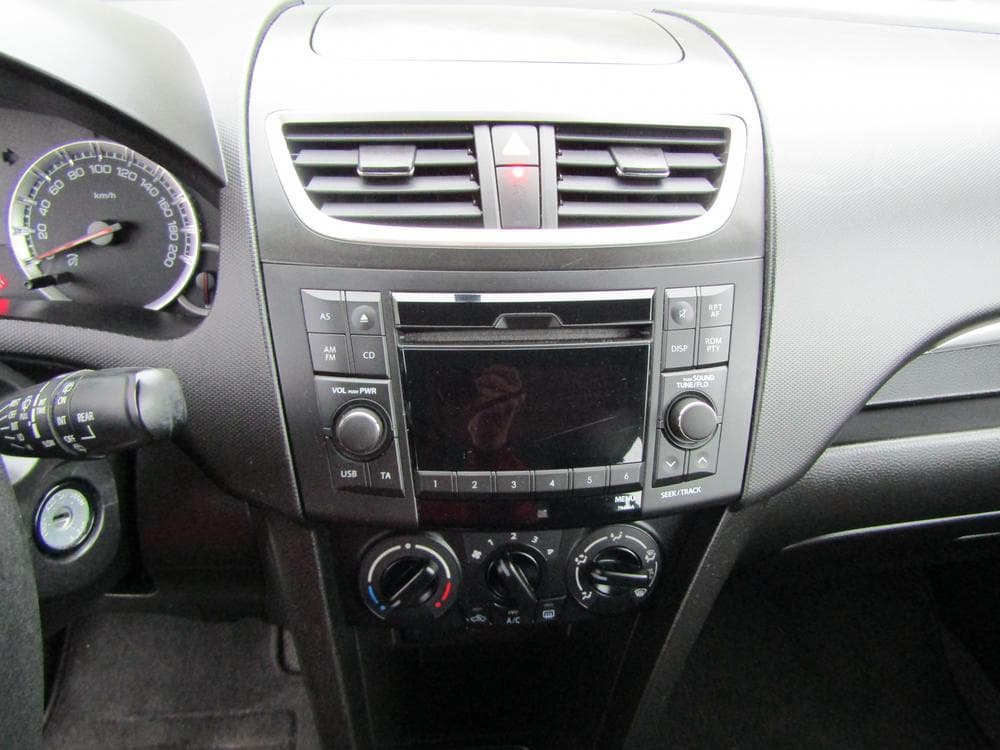 2016 Suzuki SWIFT - 27