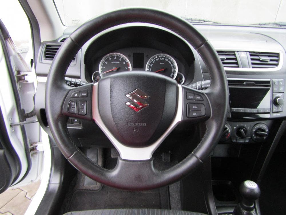 2016 Suzuki SWIFT - 29