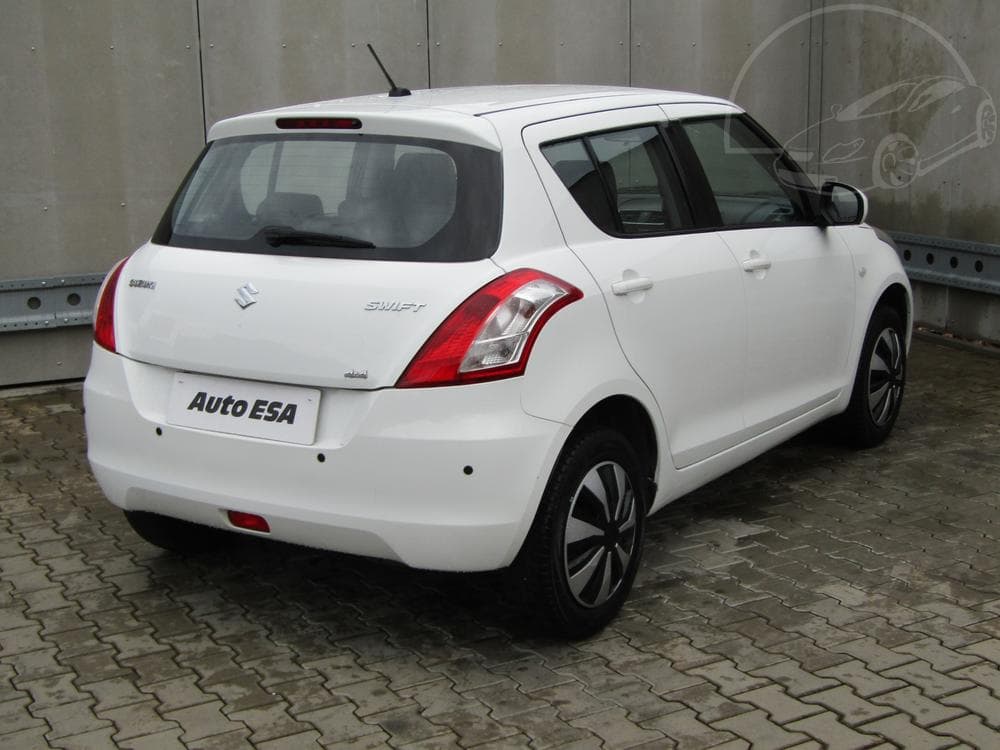 2016 Suzuki SWIFT - 7
