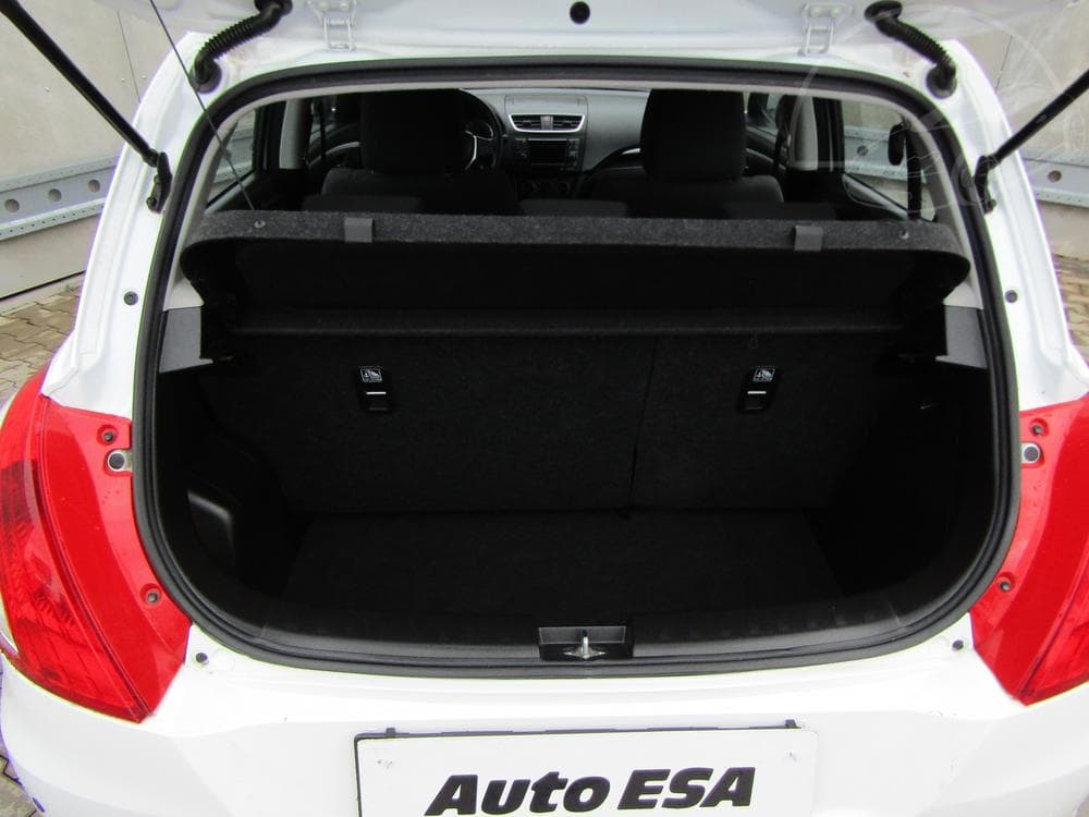 2016 Suzuki SWIFT - 13