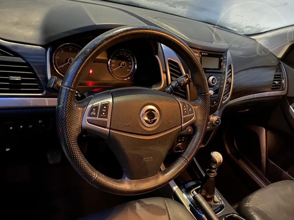 2015 SsangYong KORANDO - 12