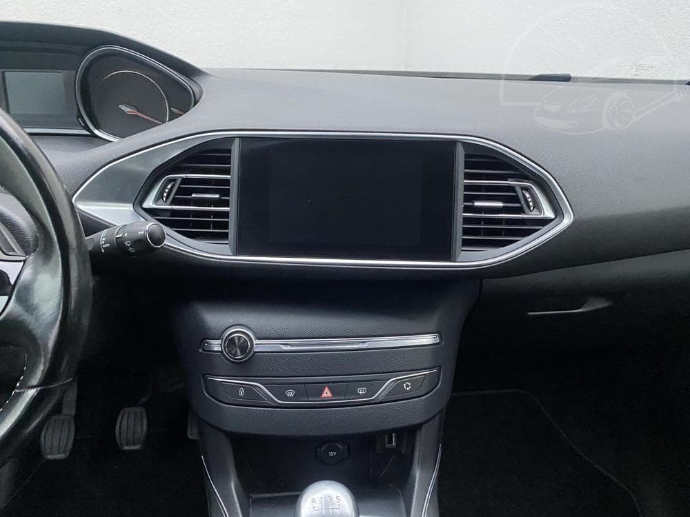 2019 Peugeot 308 - 12