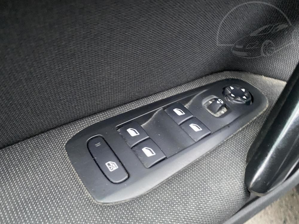 2019 Peugeot 308 - 13