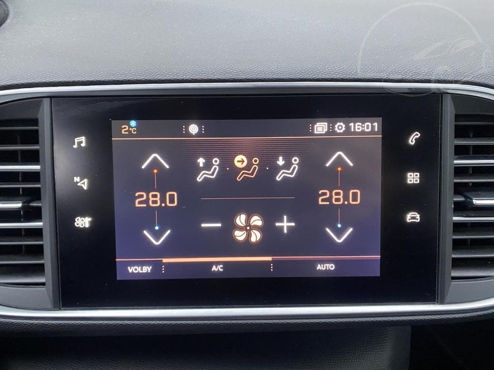 2019 Peugeot 308 - 16