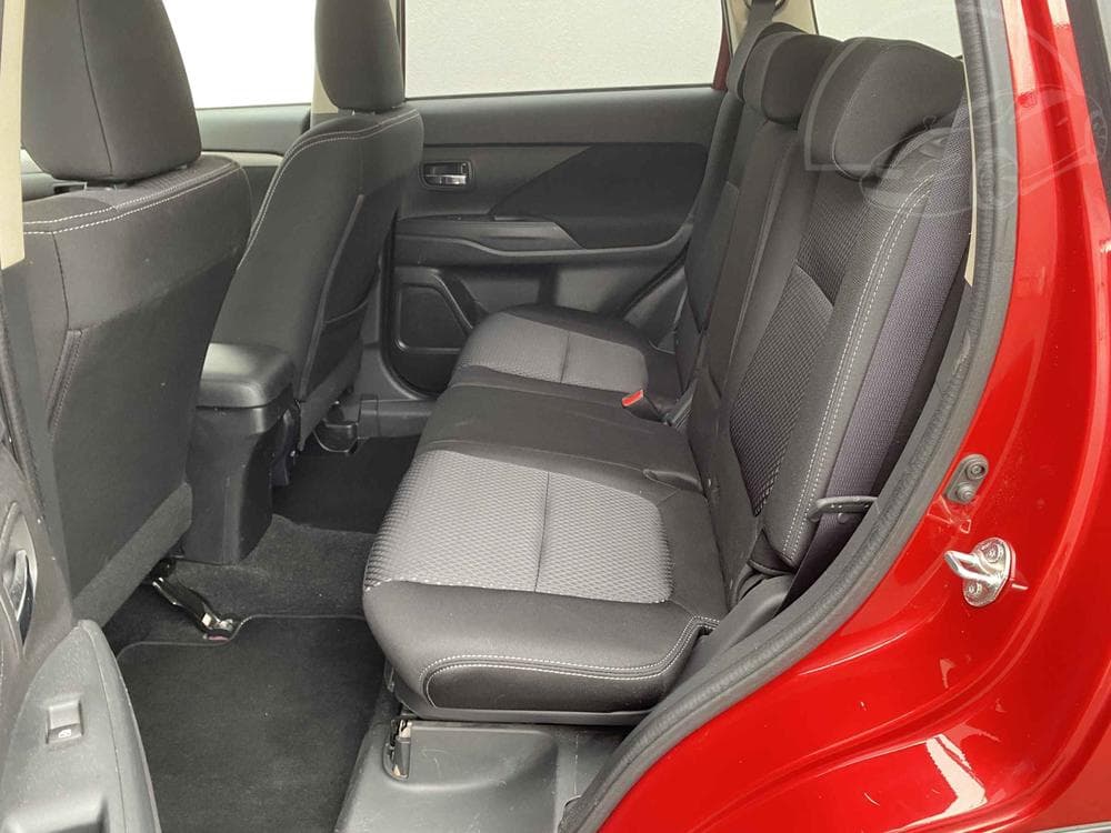 2017 Mitsubishi OUTLANDER - 10