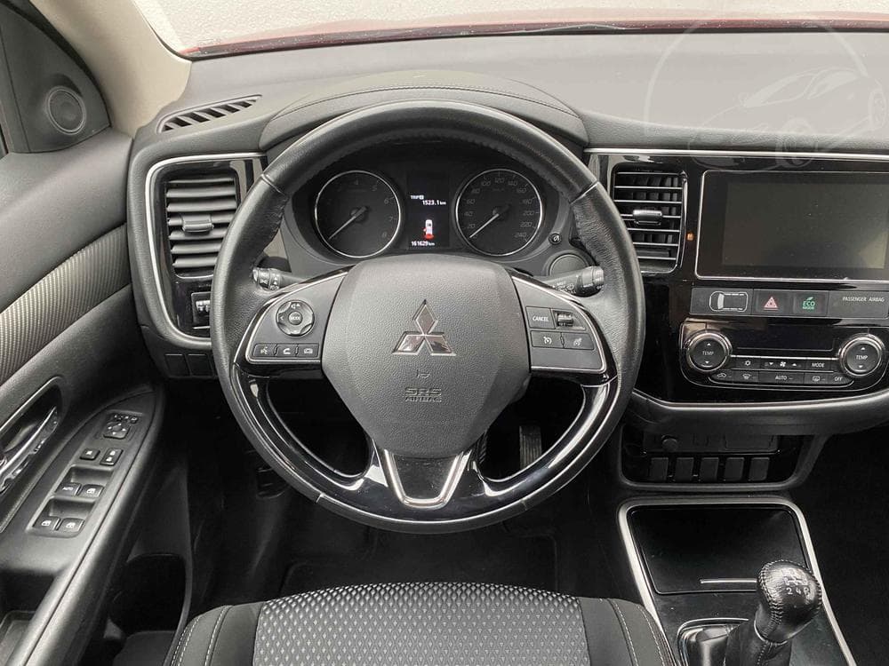 2017 Mitsubishi OUTLANDER - 11