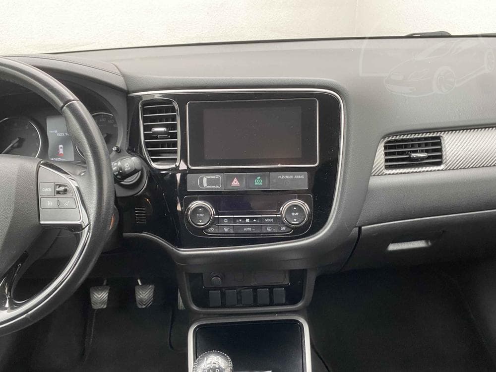 2017 Mitsubishi OUTLANDER - 12