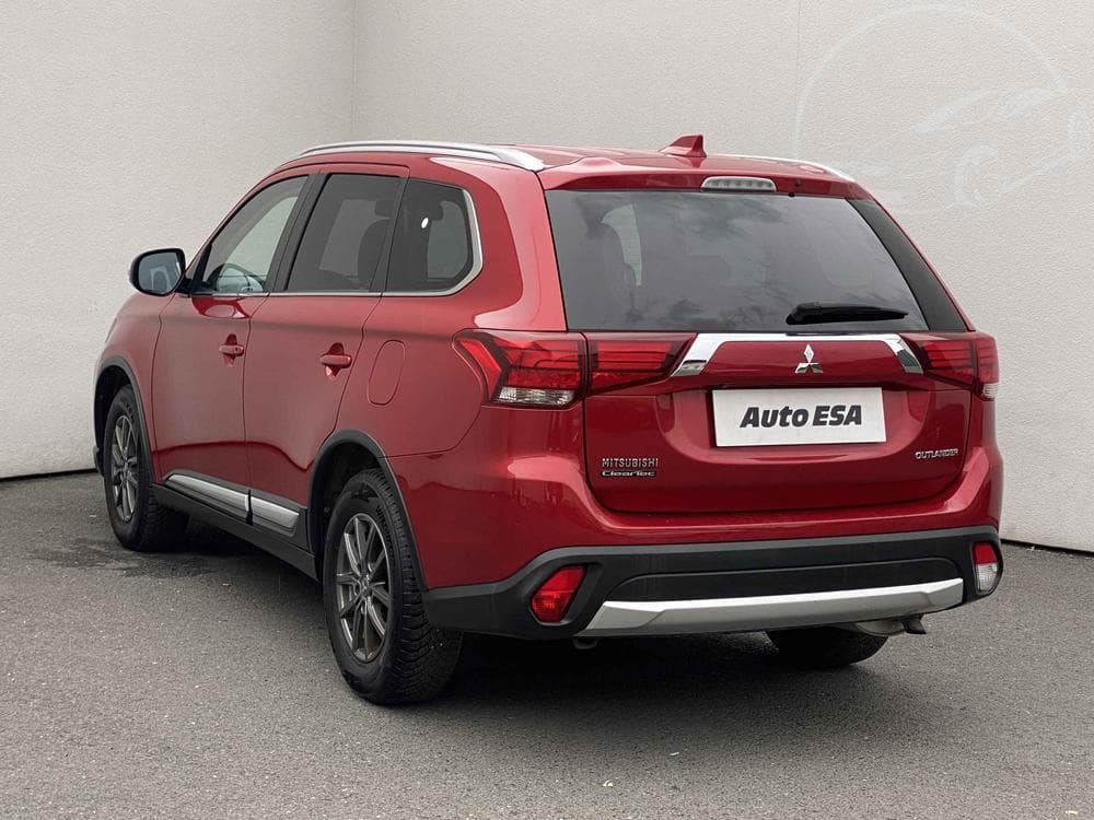 2017 Mitsubishi OUTLANDER - 6