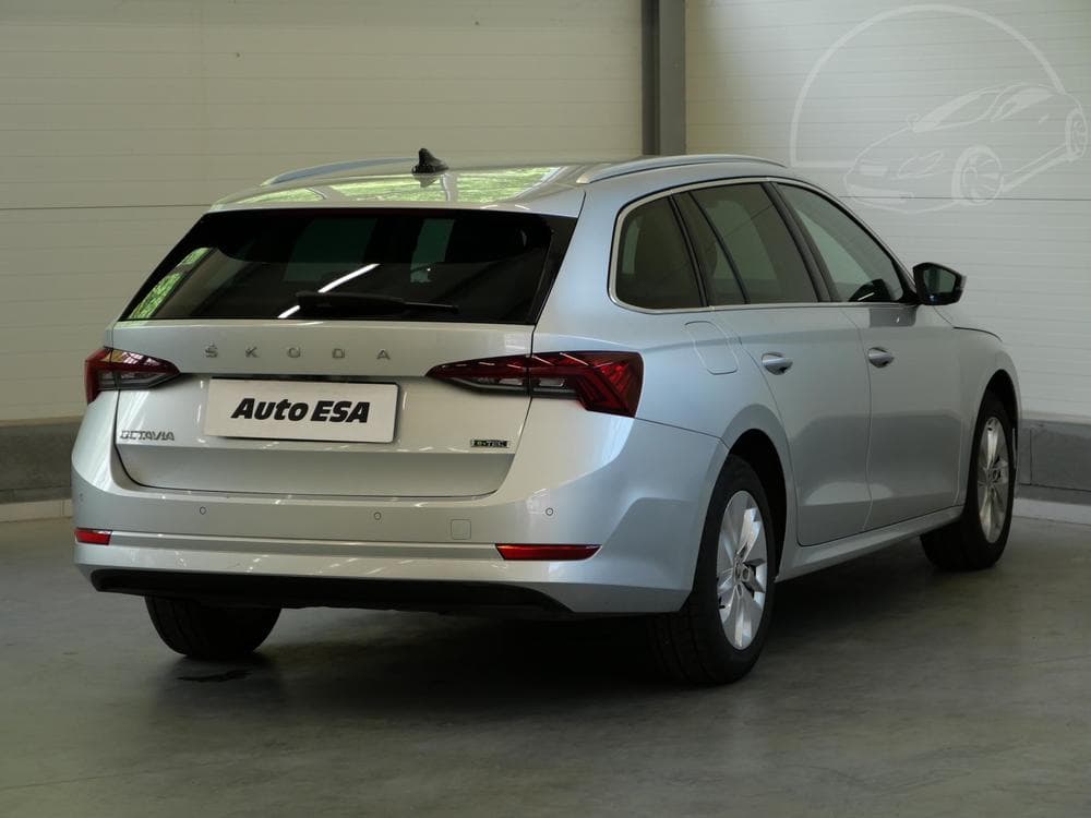 2021 Škoda OCTAVIA - 10