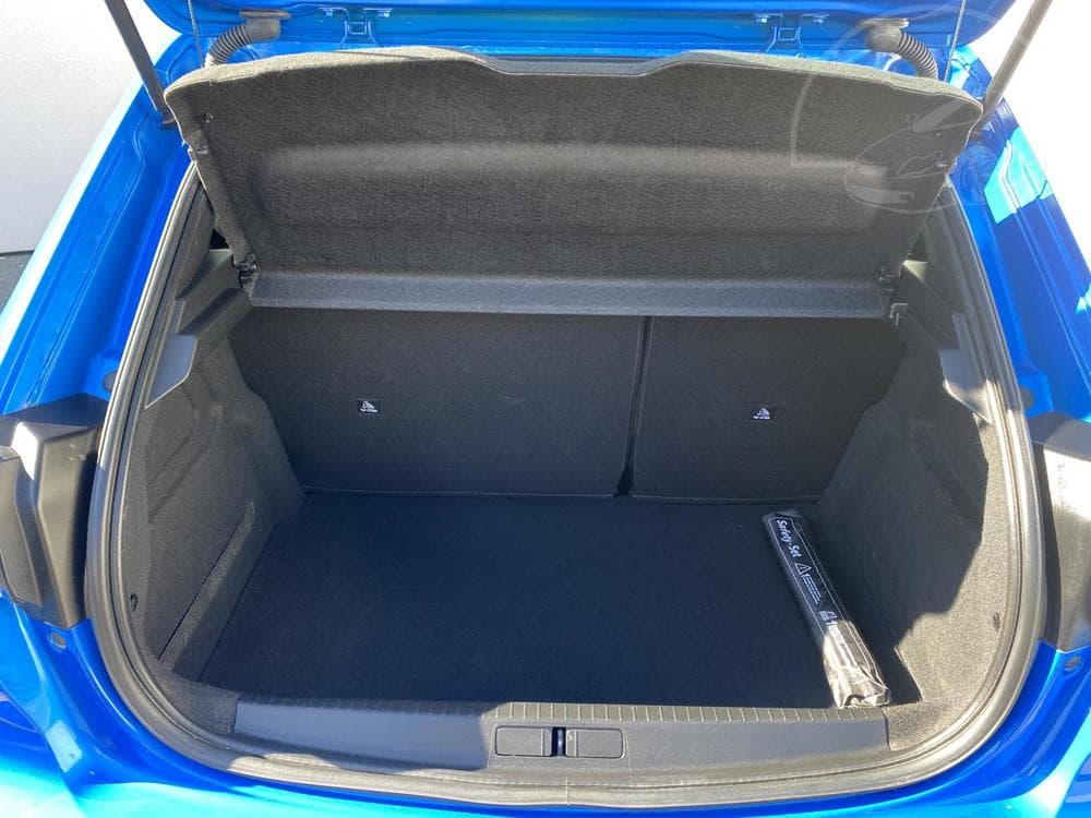 2019 Peugeot 208 - 19