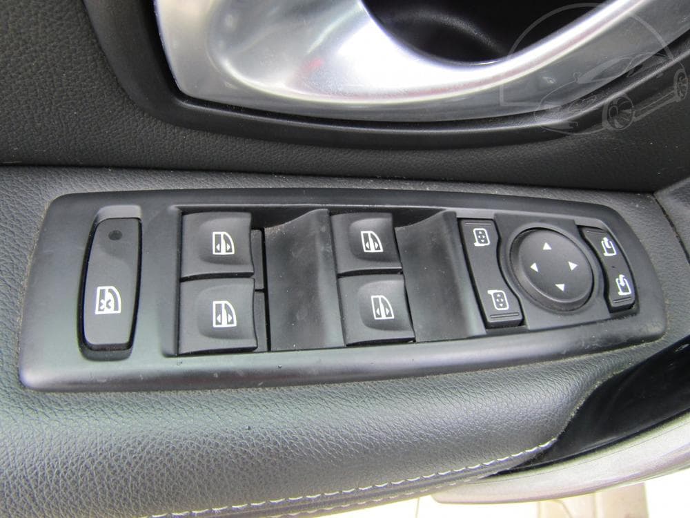 2013 Renault LAGUNA - 13