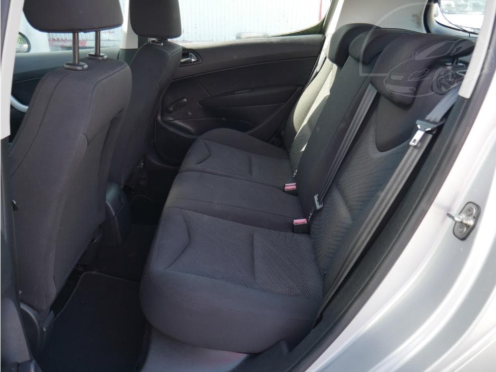 2012 Peugeot 308 - 10