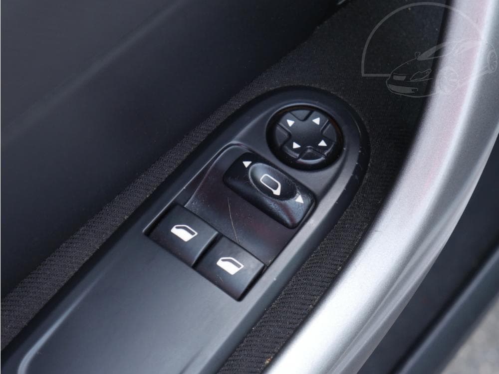 2012 Peugeot 308 - 16