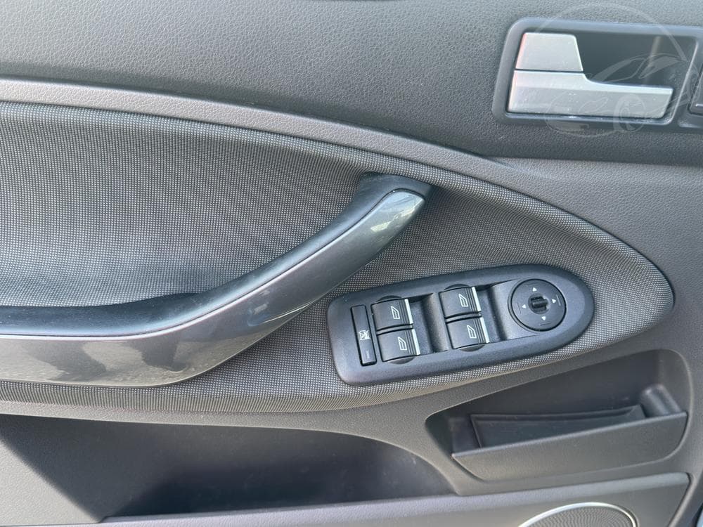 2008 Ford KUGA - 11
