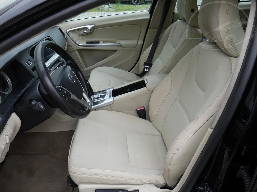 2011 Volvo V60 - 9