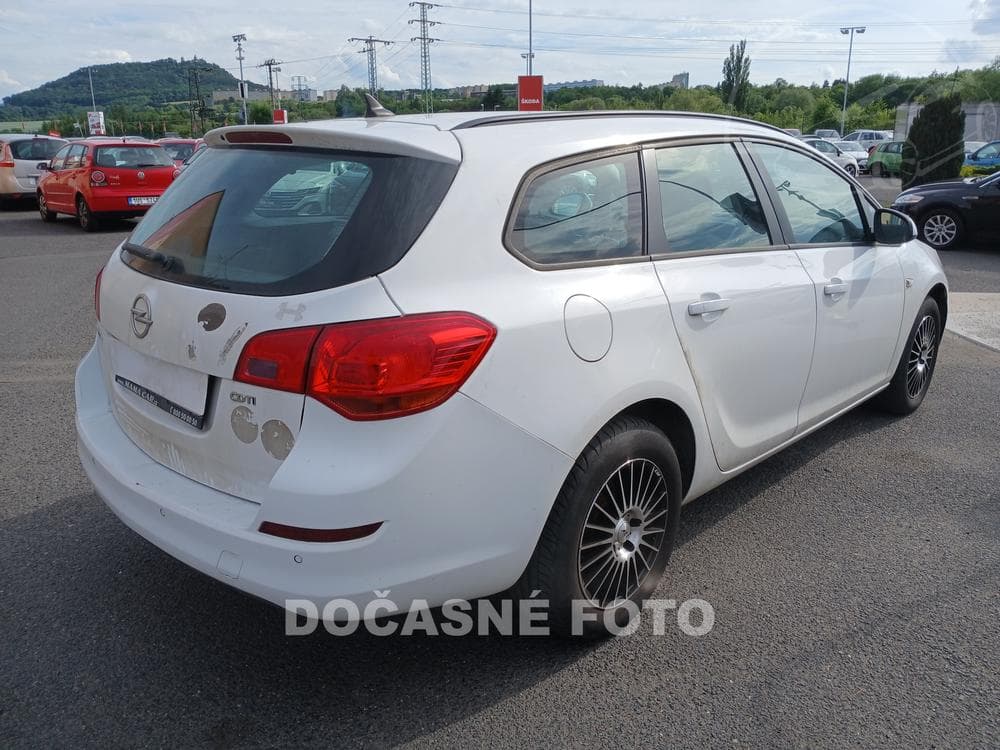 2015 Opel ASTRA - 2