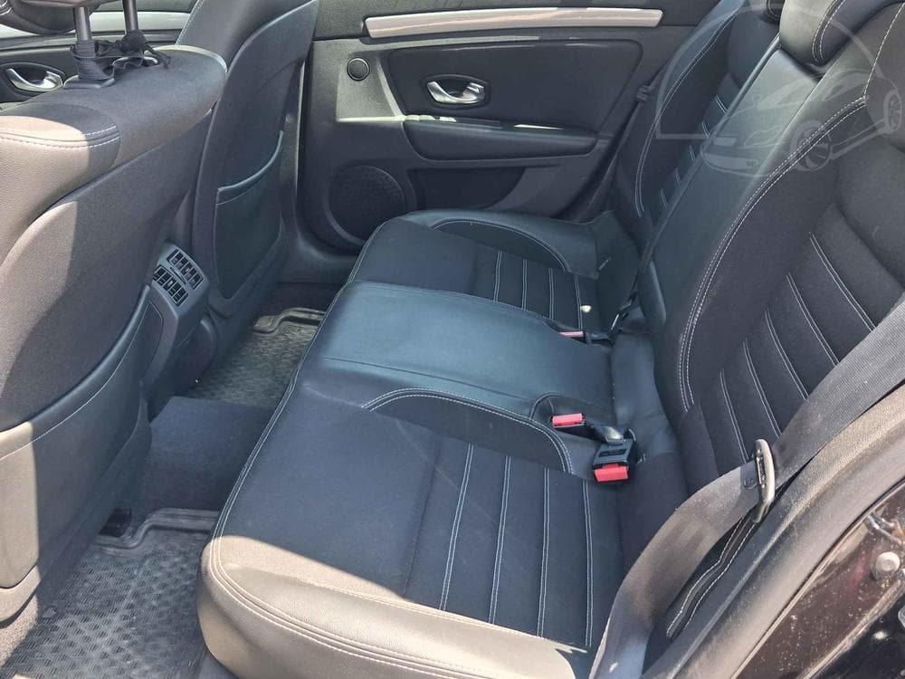 2013 Renault LAGUNA - 10