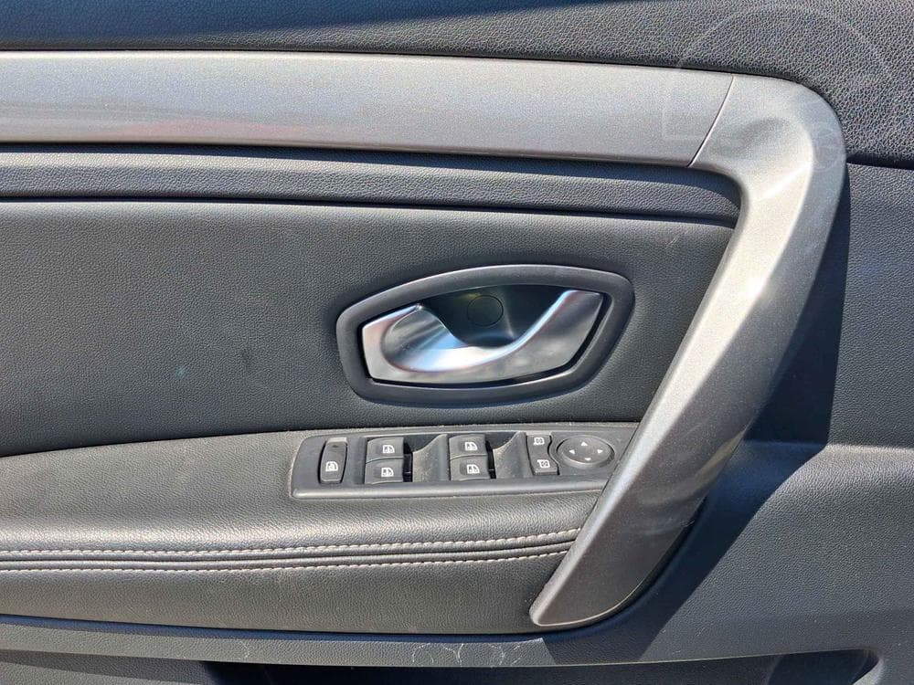 2013 Renault LAGUNA - 11