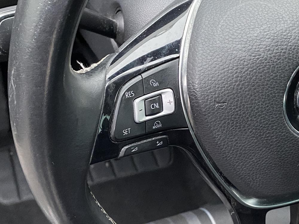 2016 Volkswagen Golf - 13