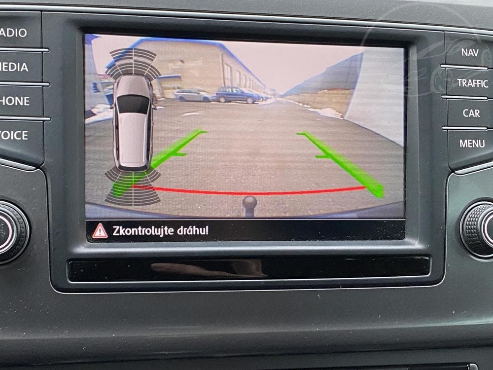 2016 Volkswagen Golf - 16