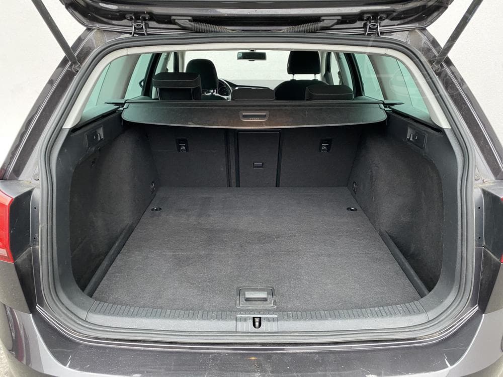 2016 Volkswagen Golf - 7