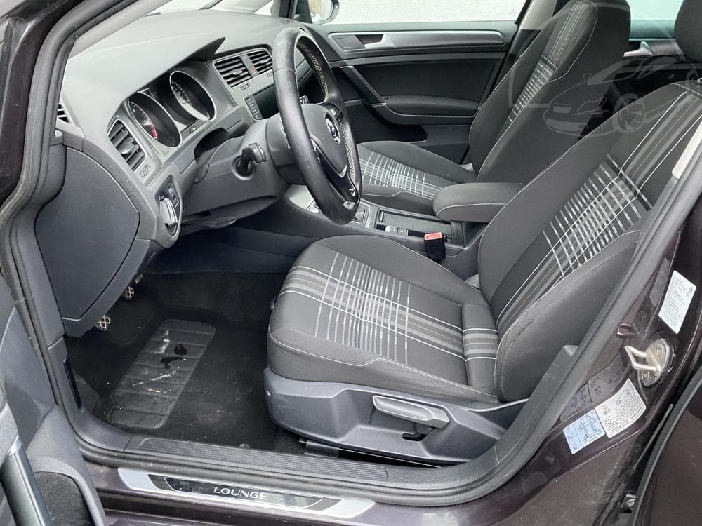 2016 Volkswagen Golf - 9