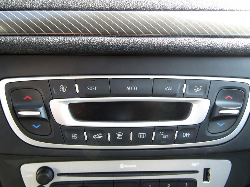 2012 Renault MEGANE - 25