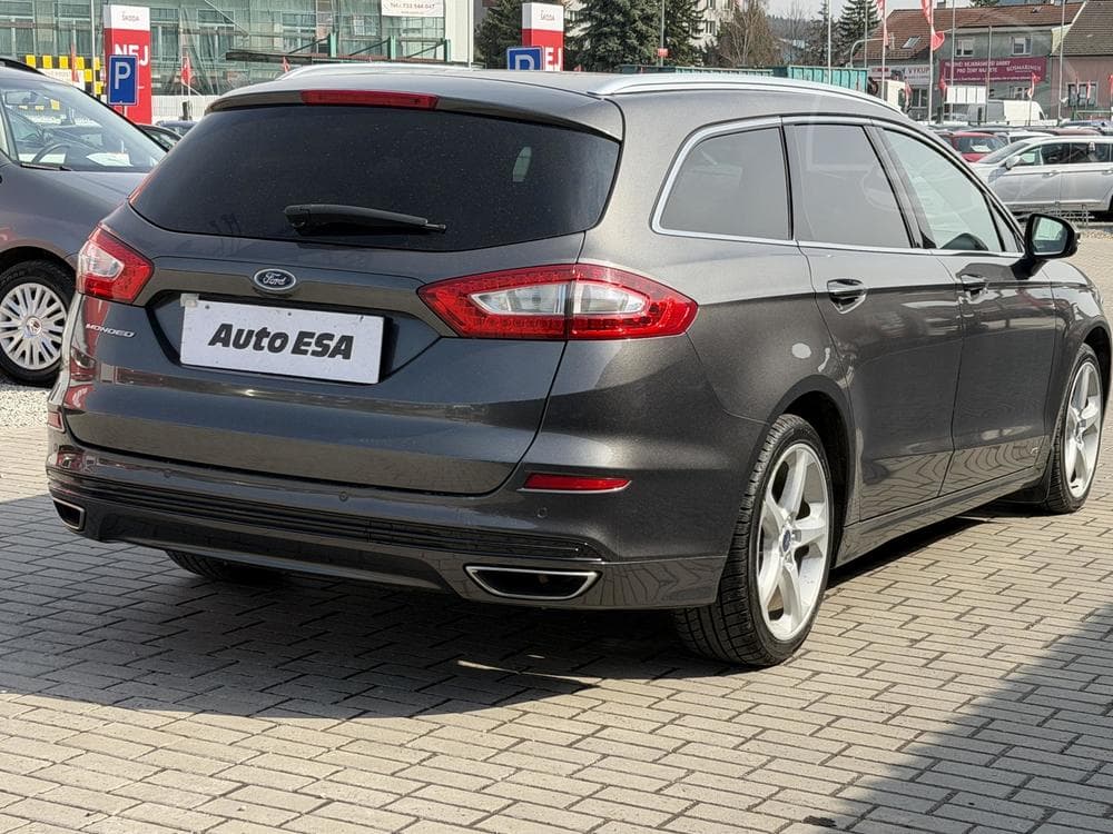 2017 Ford MONDEO - 31