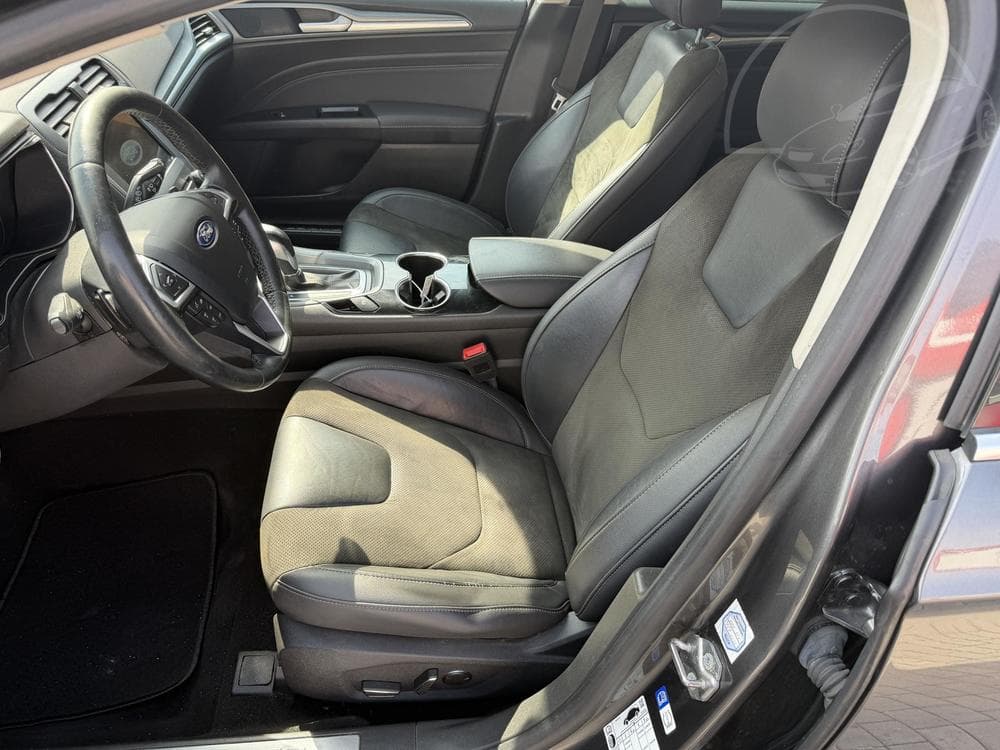 2017 Ford MONDEO - 49