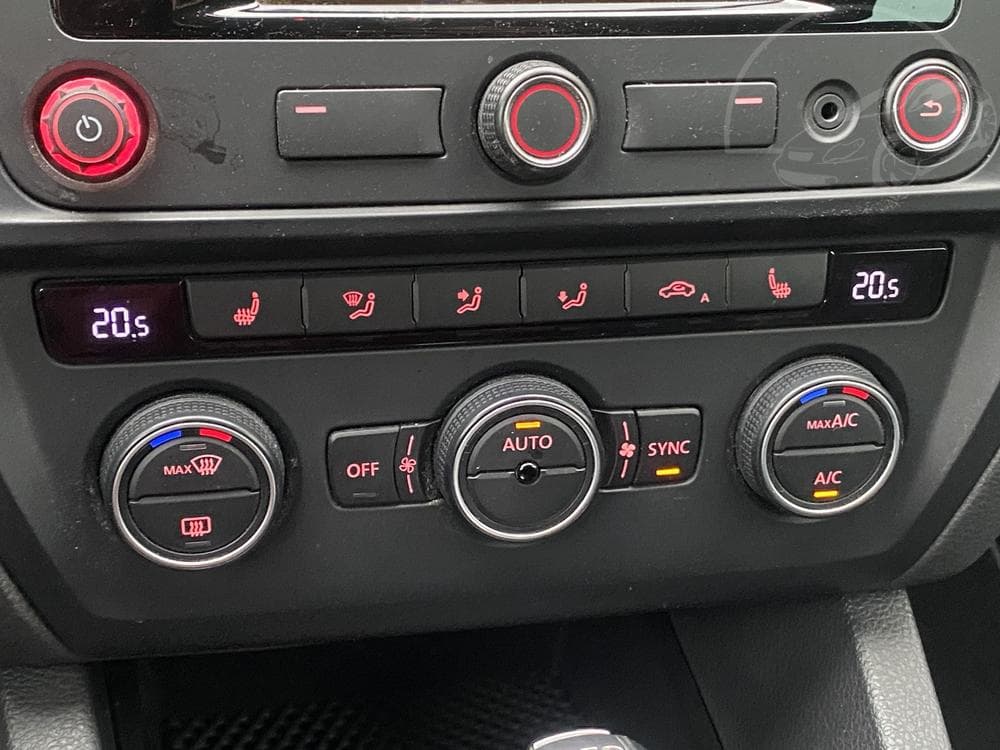 2014 Volkswagen JETTA - 46