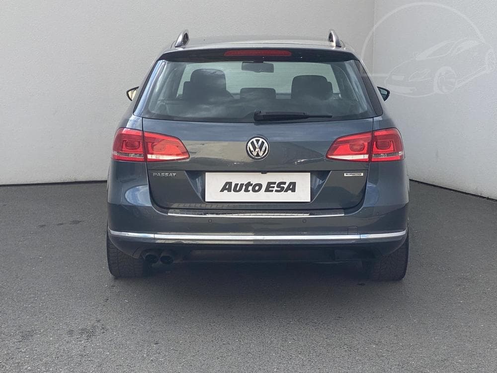 2014 Volkswagen PASSAT - 9