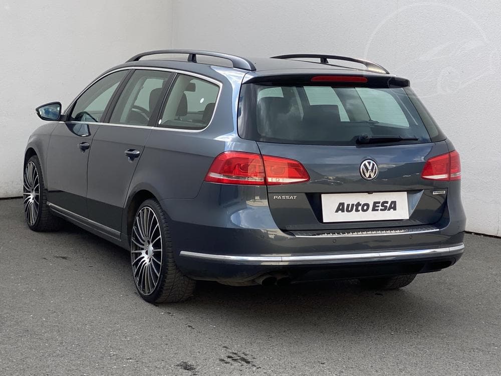 2014 Volkswagen PASSAT - 11