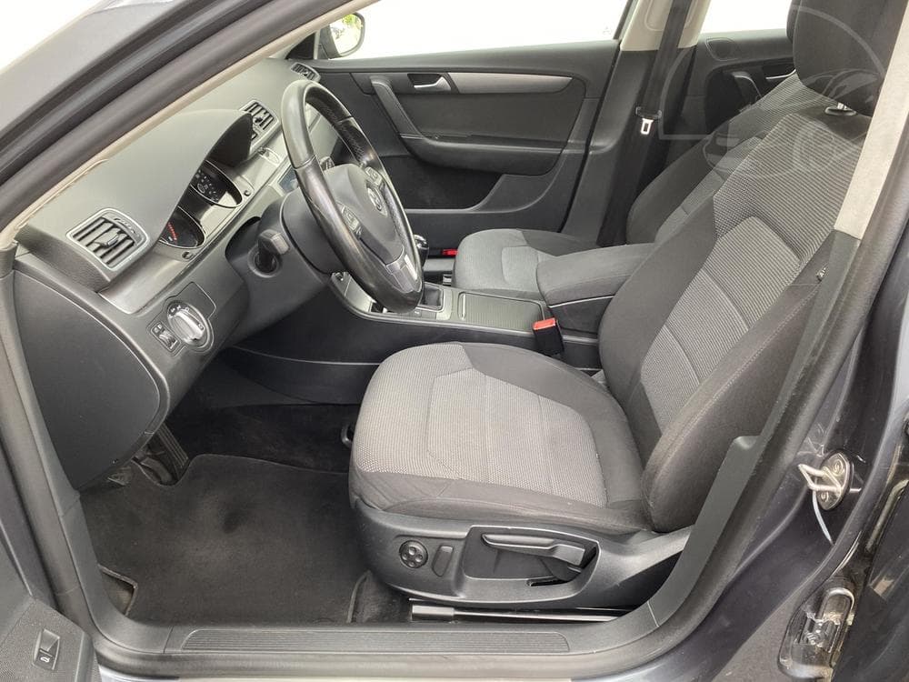 2014 Volkswagen PASSAT - 17
