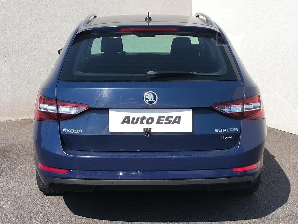 2015 Škoda SUPERB - 13