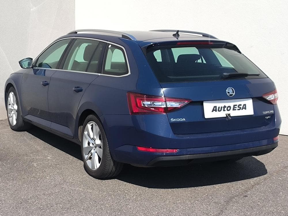 2015 Škoda SUPERB - 16