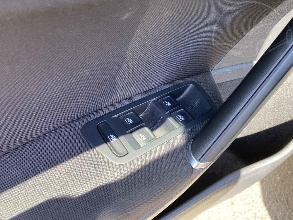 2019 Volkswagen GOLF - 13