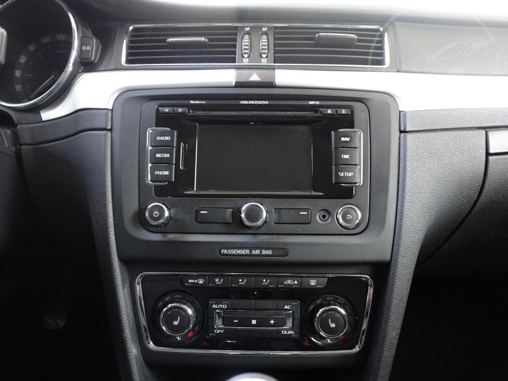2012 Škoda SUPERB - 25