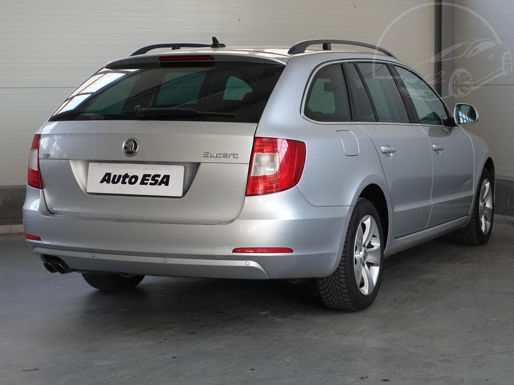 2012 Škoda SUPERB - 7